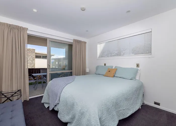 Resort-style 2br Alpine | Pool, & Garage